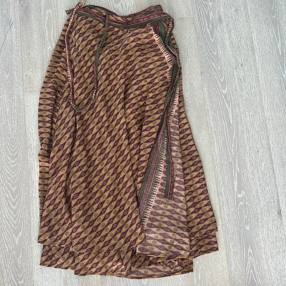 Free People wrap maxi skirt size 2 perfect!